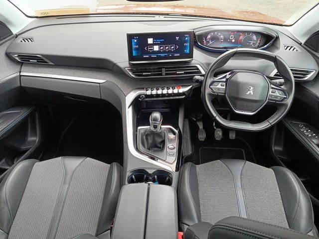 Image for 2021 Peugeot 5008 1.5 BlueHDi 130bhp Allure M6F 7 seat