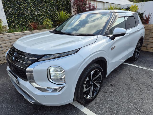 Image for 2023 Mitsubishi Outlander 2.4 PHEV / 7 SEATER / EXCEED TOP SPEC / TAX €160 