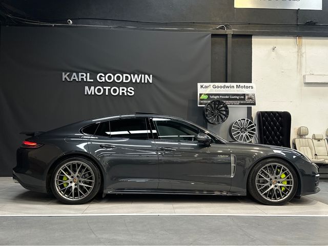 Image for 2022 Porsche Panamera 4 E-HYBRID 4X4 HIGH SPEC 