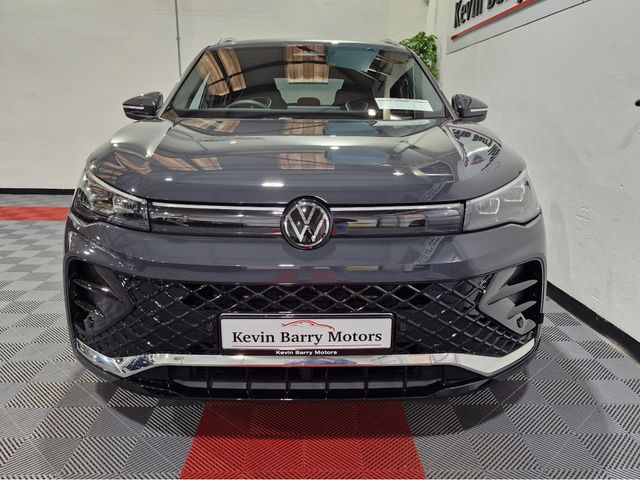Image for 2024 Volkswagen Tiguan 1.5TSi PHEV R-LINE AUTOMATIC **ONE OWNER / NEW MODEL / APPLE CARPLAY / ADAPTIVE CRUISE CONTROL / BLIND SPOT ASSIST / HEATED & MASSAGE FRONT SEATS / HEATED STEERING WHEEL / WIRELESS PHONE CHARGING**