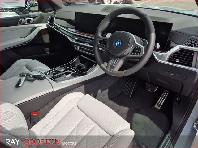 Image for 2025 BMW X5 xDrive50e M Sport
