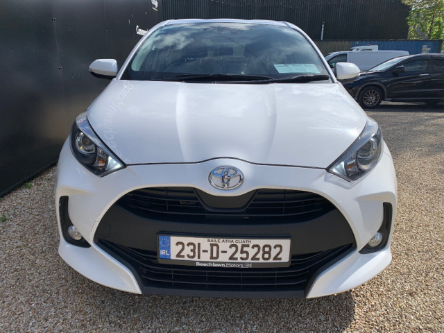 Image for 2023 Toyota Yaris 1.0 LUNA 5DR // STUNNING CONDITION // ONE OWNER // IRISH CAR // ALLOY WHEELS, REVERSE CAMERA AND AIR CON // 