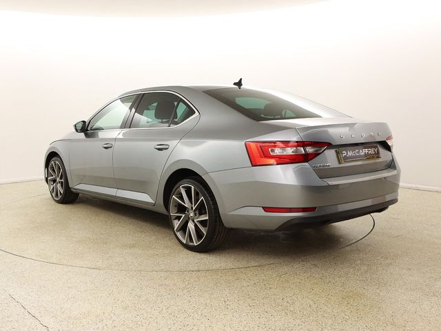 Image for 2021 Skoda Superb 