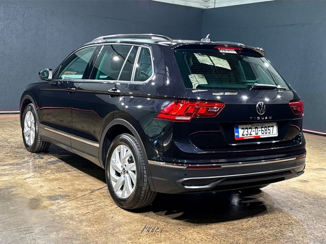 Image for 2023 Volkswagen Tiguan 2.0 TDI AUTOMATIC - CRUISE CONTROL - PARKING PILOT - A/C HEATING CONTROLS