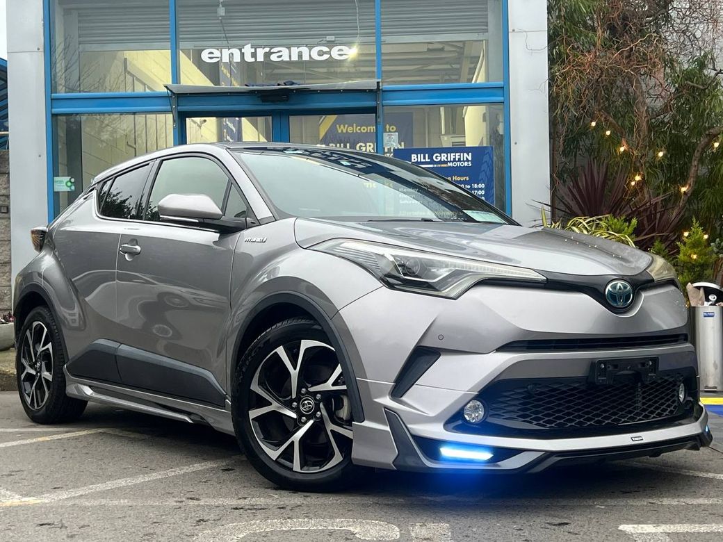 Image for 2017 Toyota C-HR MODELLISTA 1.8 HYBRID // 18" DIAMOND CUT ALLOYS // HEATED SEATS // REVERSE CAMERA