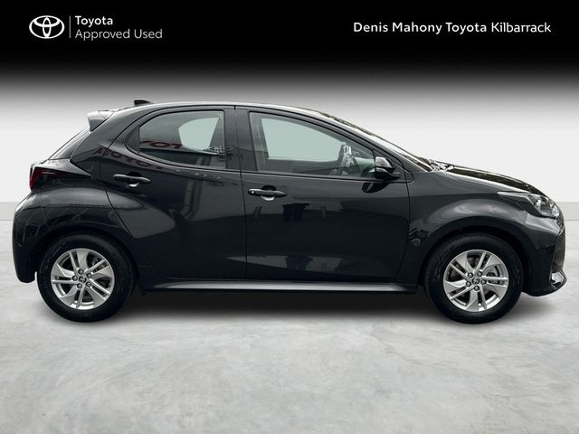 Image for 2025 Toyota Yaris HYBRID LUNA 3 YEARS FREE SERVICING