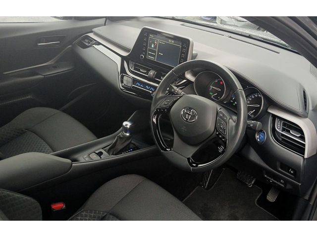 Image for 2021 Toyota C-HR 1.8 HYBRID LUNA **AUTOMATIC, REAR VIEW CAMERA, BLUETOOTH**