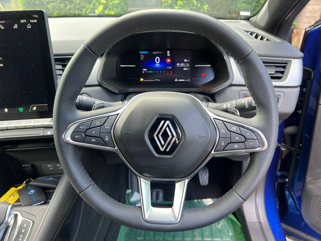 Image for 2026 Renault Captur 1.3 TCE HYBRID AUTO ** DELIVERY MILEAGE ** // DIGITAL CLUSTER // 18" DIAMOND CUT ALLOYS // REVERSE CAMERA 