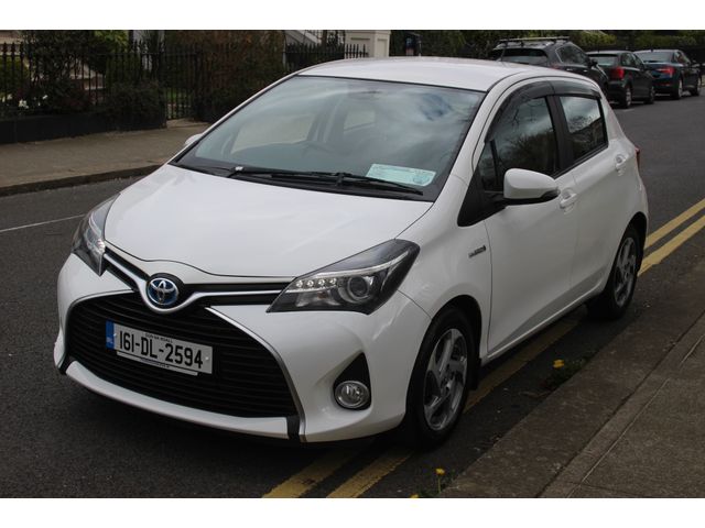 Image for 2016 Toyota Yaris Hybrid Luxury MC 5DR Auto