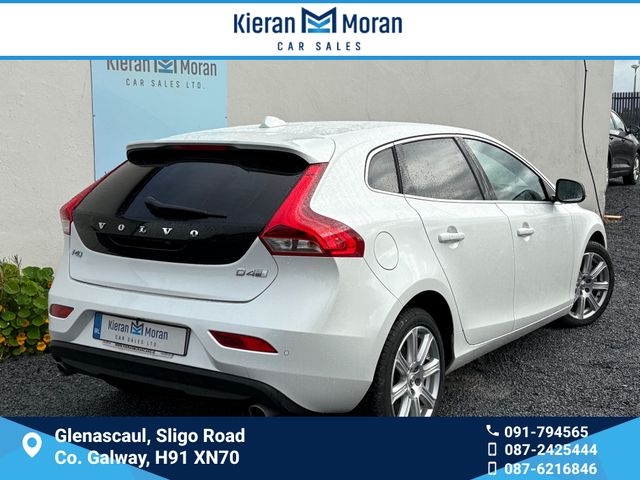 Image for 2019 Volvo V40 INSCRIPTION 