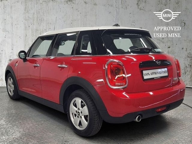 Image for 2021 Mini Cooper 5-Door Cooper Classic