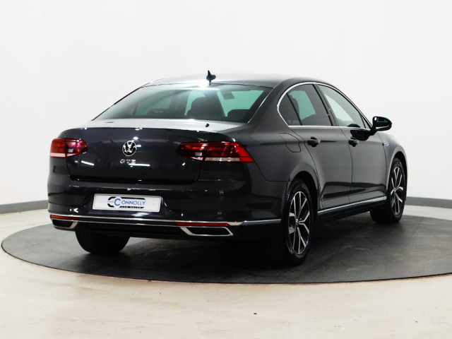 Image for 2021 Volkswagen Passat *8* GTE DSG