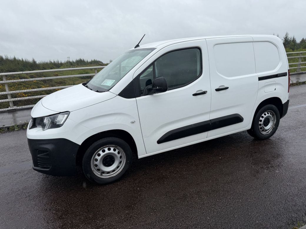 Image for 2021 Peugeot Partner Active Plus 1.5 Blue HDI 100 6