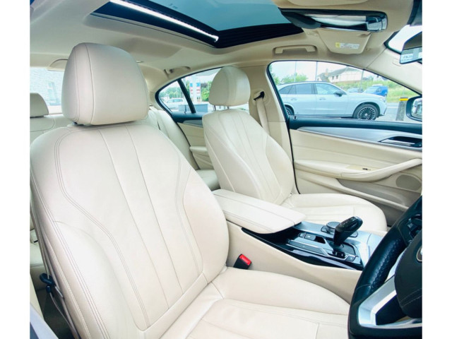 Image for 2019 BMW 5 Series BMW 5-Series *SUNROOF**OYSTER LEATHER*