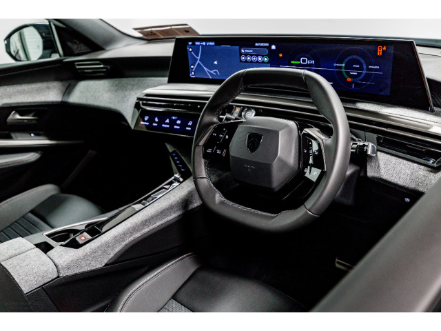 Image for 2024 Peugeot 3008 E-Allure 73kWh 210BHP