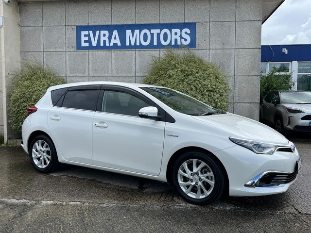 Image for 2018 Toyota Auris HYBRID AUTOMATIC 1.8 PETROL //LOW MILES//REVERSE CAMERA//KEYLESS ENTRY//HALF LEATHER SEATS//