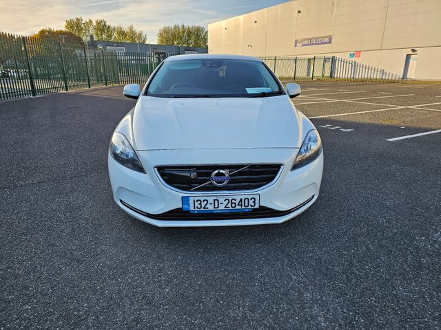 Image for 2013 Volvo V40 1.6 PETROL, AUTOMATIC, LOW MILEAGE, WARRANTY, 5 STAR REVIEWS