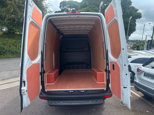 Image for 2026 Mercedes-Benz Sprinter 319