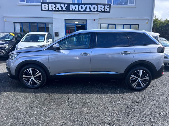 Image for 2019 Peugeot 5008 2019 PEUGEOT 5008 7 SEATER 1.2 PETROL ALLURE LOW KMS
