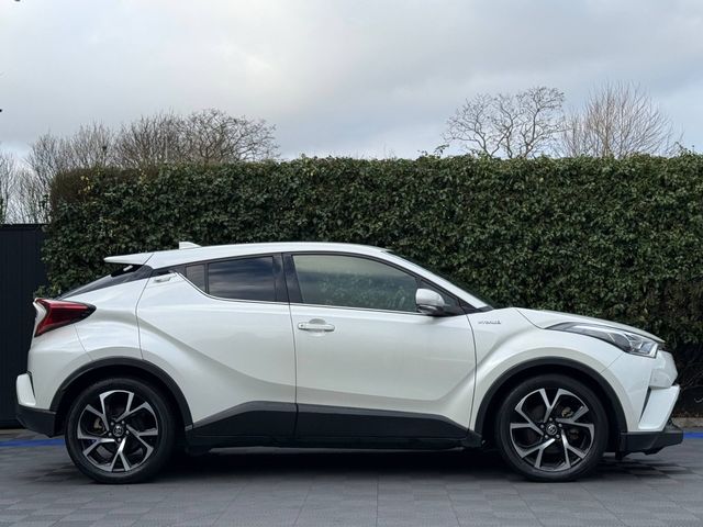 Image for 2019 Toyota C-HR 1.8 HYBRID // DIAMOND CUT ALLOYS // HALF LEATHER HEATED SEATS // DUAL ZONE CLIMATE CONTROL