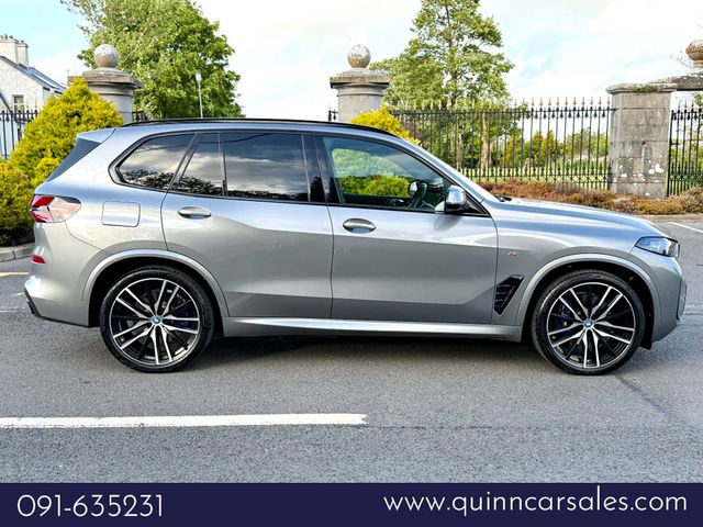 Image for 2025 BMW X5 50e M-SPORT AUTO X-DRIVE==HIGH SPEC==COMFORT PLUS PACK==M-SPORT PRO PACK==