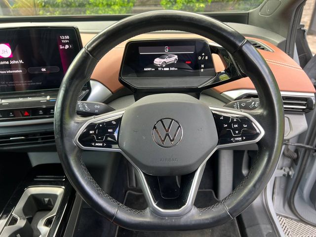 Image for 2023 Volkswagen ID.5 PRO BUSINESS 77KWH // 19" DIAMOND CUT ALLOYS // LEATHER/ALCANTARA INTERIOR // APPLE CARPLAY/ANDROID AUTO