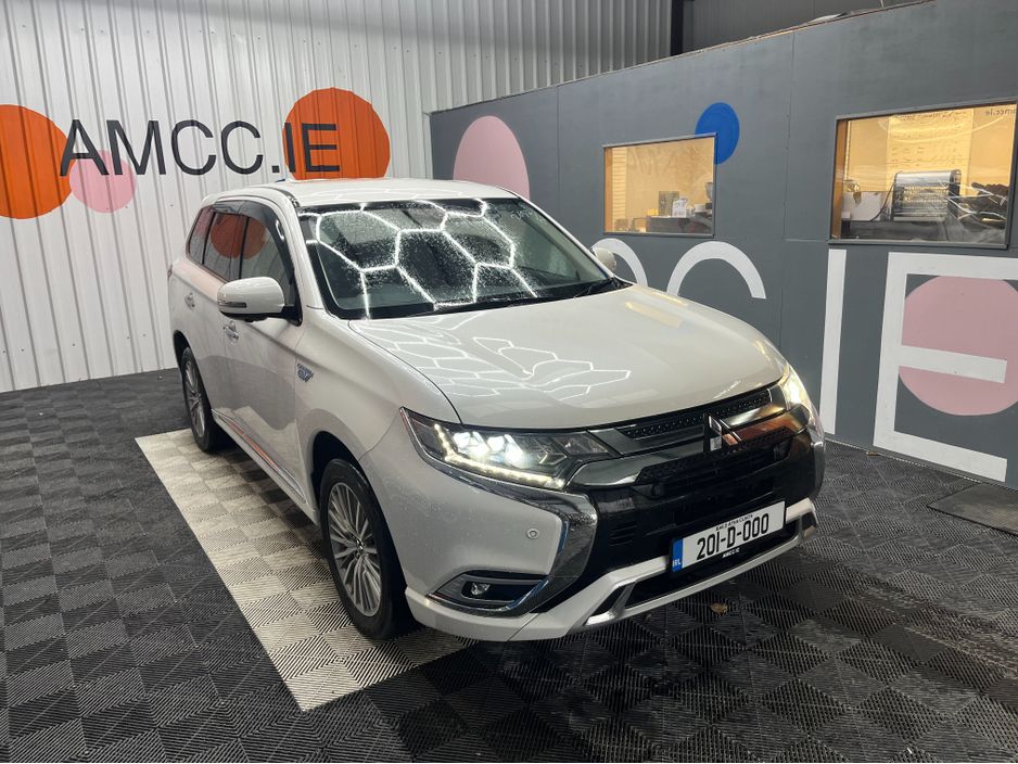 Image for 2020 Mitsubishi Outlander €23950! 2020 MITSUBISHI OUTLANDER 2.4L HYBRID / 84K KMS / ADAPTIVE CRUISE CONTROL, HEATED SEATS, REVERSE CAMERA & MORE