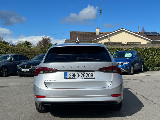 Image for 2023 Skoda Octavia COMBI AMBITION 2.0TDI 115HP *IRISH CAR*