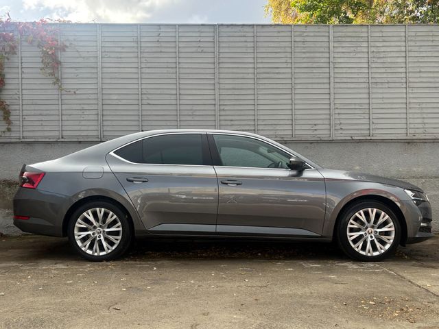 Image for 2023 Skoda Superb SE L PLUG-IN HYBRID / DSG / LEATHER / NAV / ELECTRIC BOOT OPENING / APPLE / *FINANCE PACKAGES AVAILABLE*
