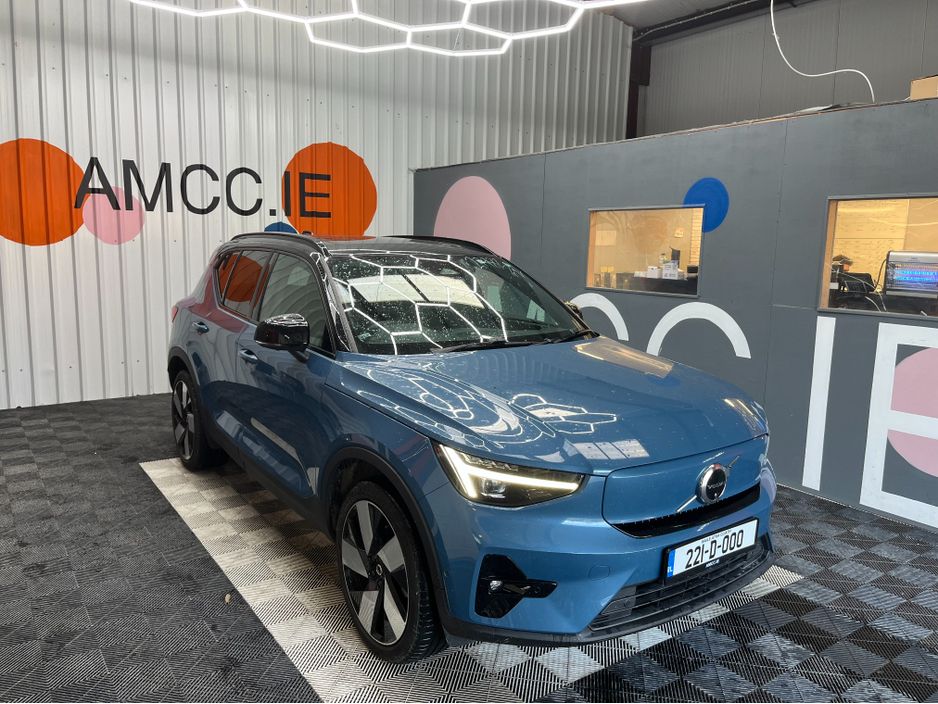 Image for 2022 Volvo XC40 2022 VOLVO XC40 EV RECHARGE ULTIMATE AUTOMATIC / CRUISE CONTROL / 360° CAMERA / ELECTRIC MEMORY & HEATED SEATS / PANORAMIC SUNROOF