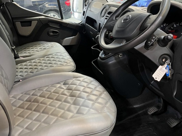 Image for 2015 Nissan NV400 Fresh Conversion Horsebox - No Vat