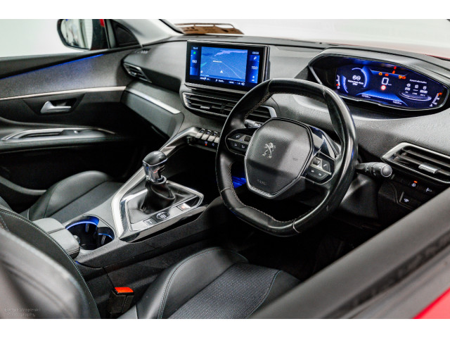 Image for 2021 Peugeot 5008 Allure Pack 1.5 Diesel 130HP - 7 Seater
