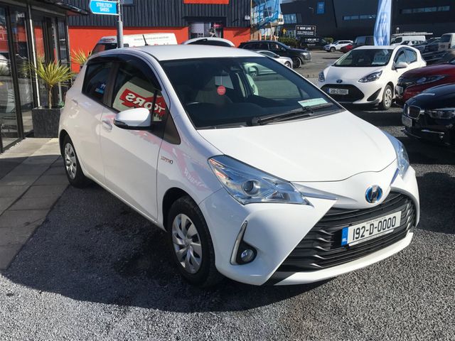 Image for 2019 Toyota Yaris Hybrid Luna