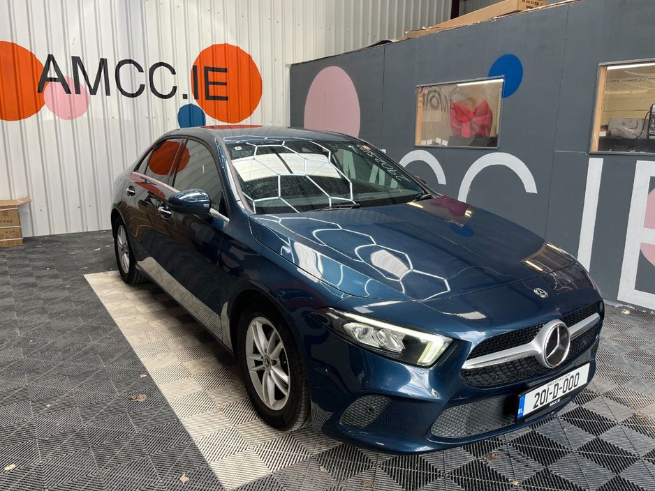 Image for 2020 Mercedes-Benz A Class 2020 MERCEDES-BENZ A180 STYLE 1.4 AUTOMATIC / CRUISE CONTROL / PARKING CAMERA / ELECTRIC MEMORY & HEATED SEATS AND MORE