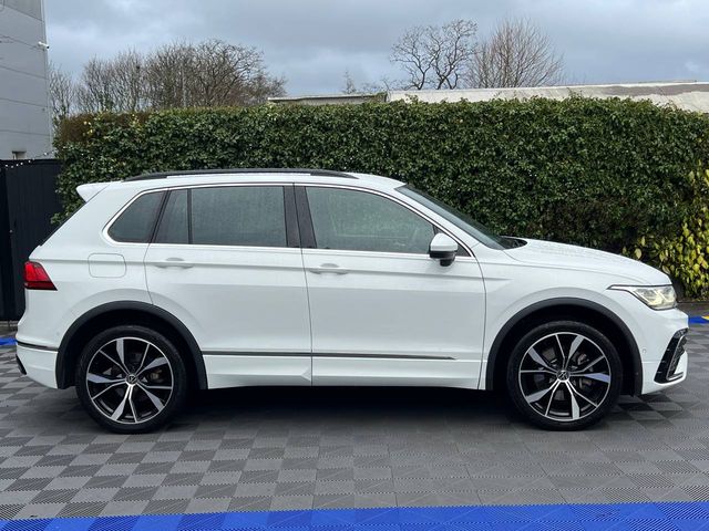 Image for 2023 Volkswagen Tiguan R-LINE 1.4 HYBRID ** IRELANDS BEST PRICED TIGUAN R-LINE ** // APPLE CARPLAY/ANDROID AUTO // R-LINE INTERIOR // DIGITAL CLUSTER