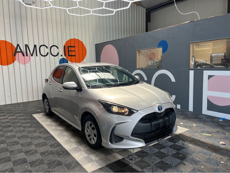 Image for 2021 Toyota Yaris YARIS HYBRID AUTOMATIC 1.5 PETROL / 80k KMs / REVERSE CAMERA , ADAPTIVE CRUISE & MORE