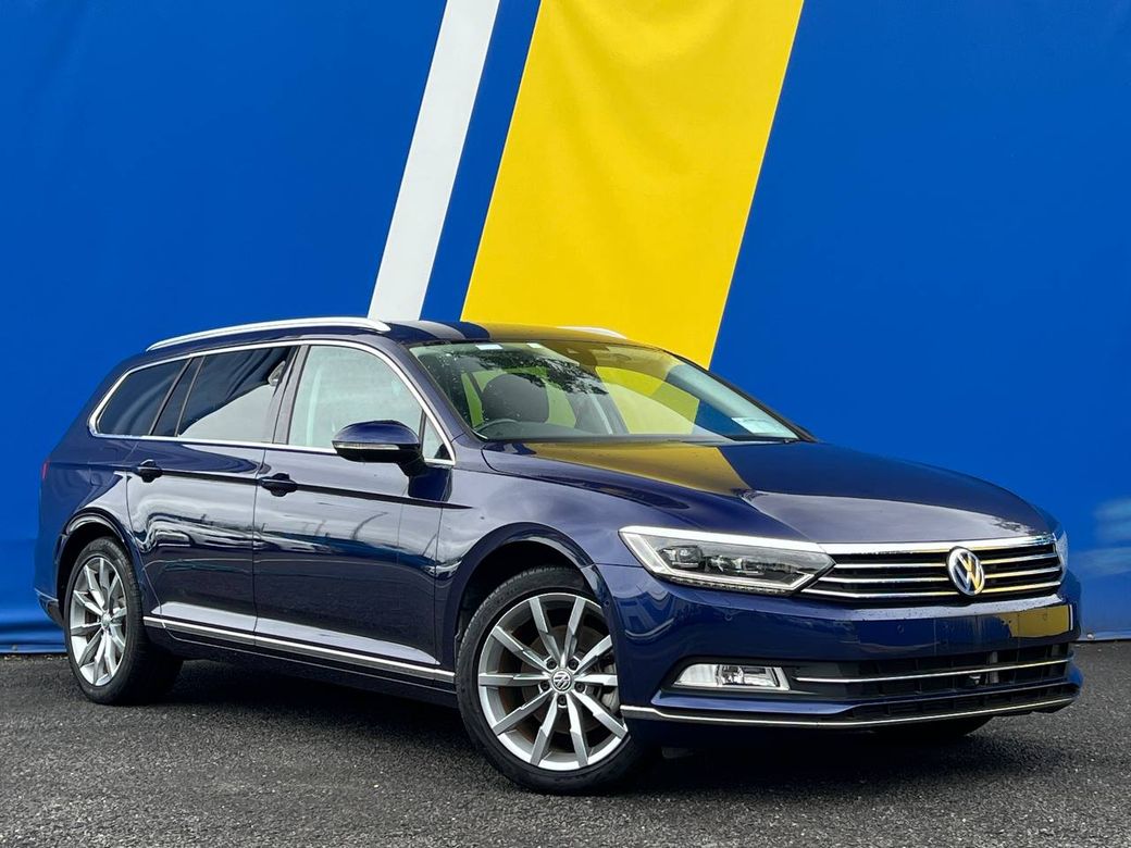Image for 2018 Volkswagen Passat VARIANT HIGHLINE 2.0 TDI ** HIGH SPEC ** // FULL SERVICE HISTORY // COOLED & HEATED SEATS // ADAPTIVE CRUISE CONTROL