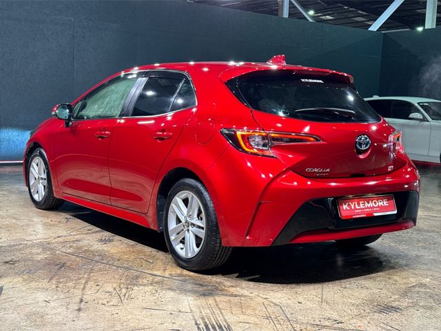 Image for 2020 Toyota Corolla SPORTS HYBRID G SPEC - FACTORY ALLOYS - TOYOTA SAFETY SENSE - REAR CAMERA - CRUISE CONTROL