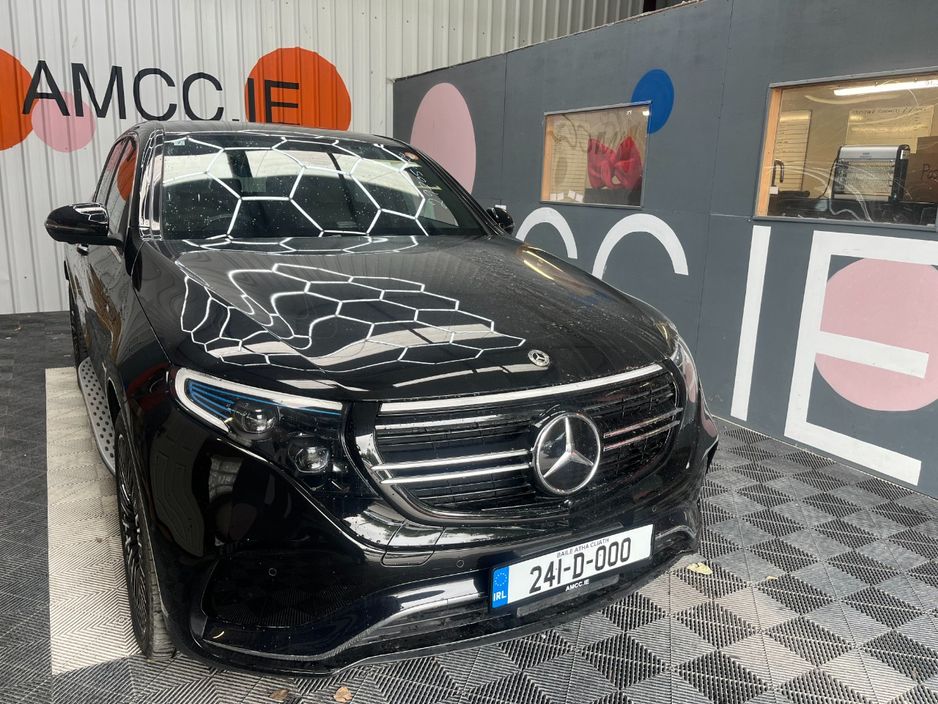 Image for 2022 Mercedes-Benz EQC 2022 MERCEDES-BENZ EQC400 AUTOMATIC / CRUISE CONTROL / PARKING CAMERA / PANORAMIC ROOF/ ELECTRIC MEMORY & HEATED SEATS / PADDLE SHIFTERS / AMBIENT LIGHTS AND MORE
