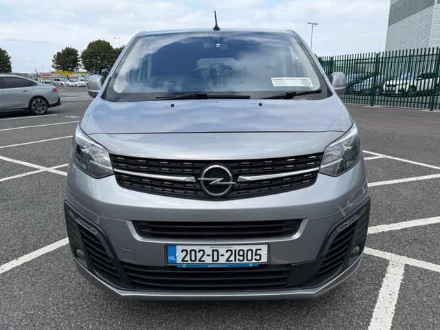 Image for 2020 Citroen SpaceTourer 2.0 DIESEL, 8 SEATS, HUGH SPEC, LEATHER HEATED SEATS, TWIN PAN ROOF, NEW NCT, FINANCE, WARRANTY, 5 STAR REVIEWS