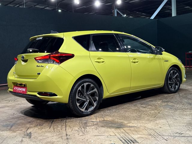 Image for 2016 Toyota Auris 1.8 HYBRID - BRICK LANE EDITION - HALF BLACK LEATHER - FACTORY ALLOYS - 2 TONE - MULTI FUNCTION STEERING WHEEL - LANE KEEP ASISST