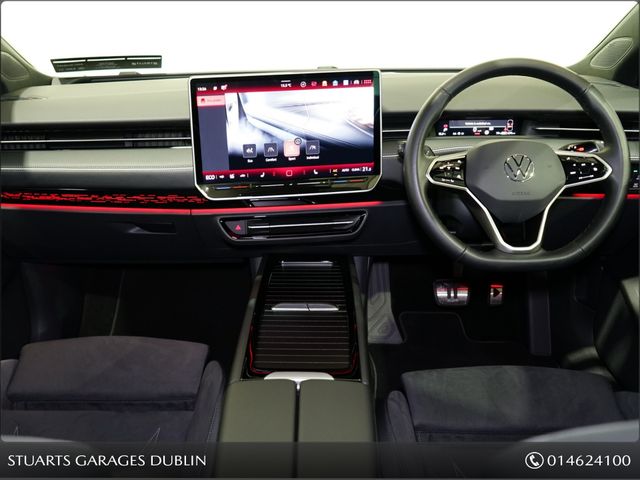 Image for 2024 Volkswagen ID.7 MATCH PRO. GLACIER WHITE METALLIC WITH ALCANTARA AND LEATHER INTERIOR, REAR CAMERA, WIRELESS ANDROID AUTO, APPLE CARPLAY, WIRELESS CHARGER, HEADS 