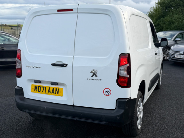 Image for 2022 Peugeot Partner BLUEHDI PROFESSIONAL PREMIUM L1