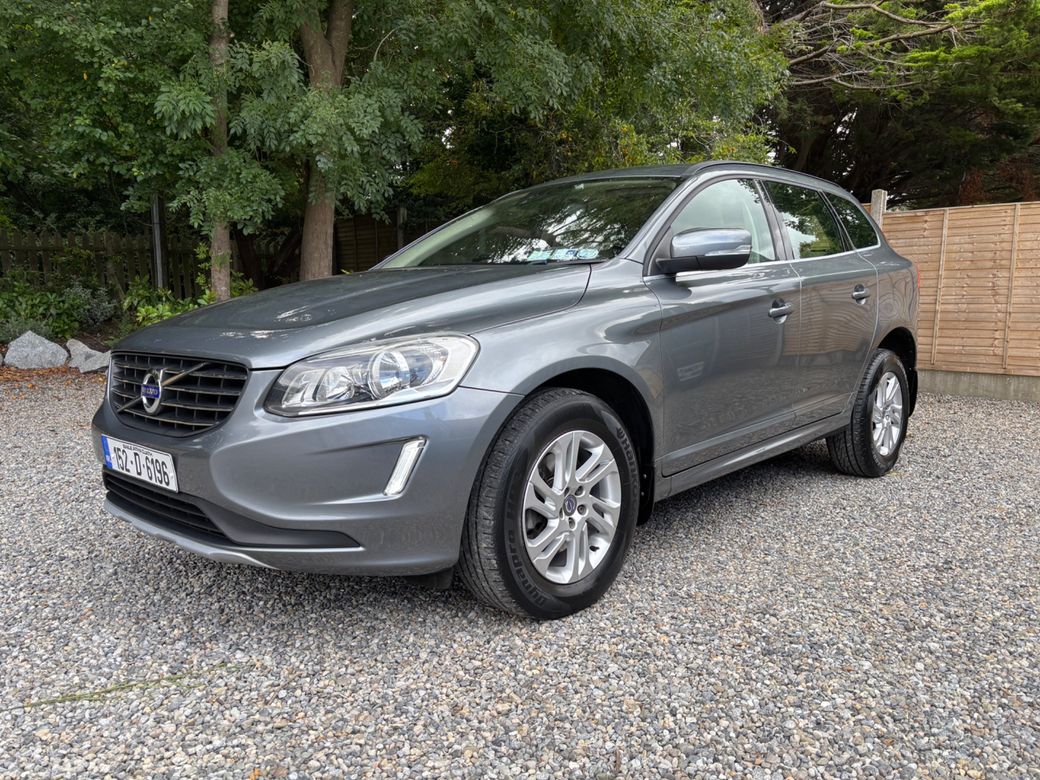 Image for 2015 Volvo XC60 D4 (190HP) - AUTOMATIC - SE / GT - FSH - TAXED - 2 KEYS