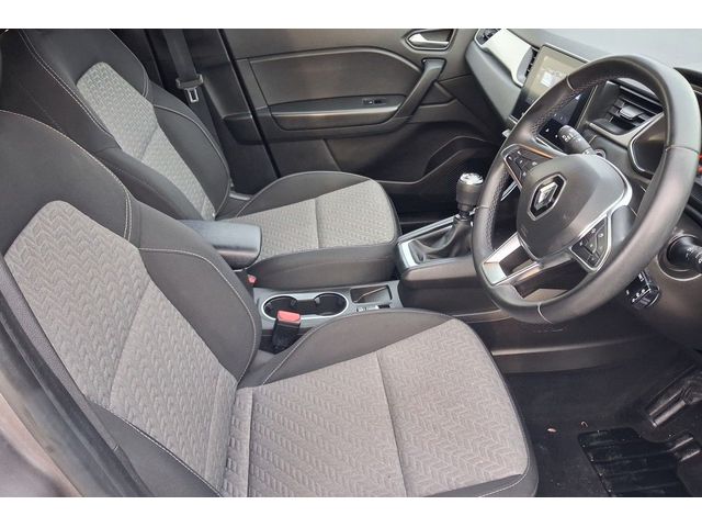 Image for 2022 Renault Captur Limited 1.0 TCe Petrol 90bhp