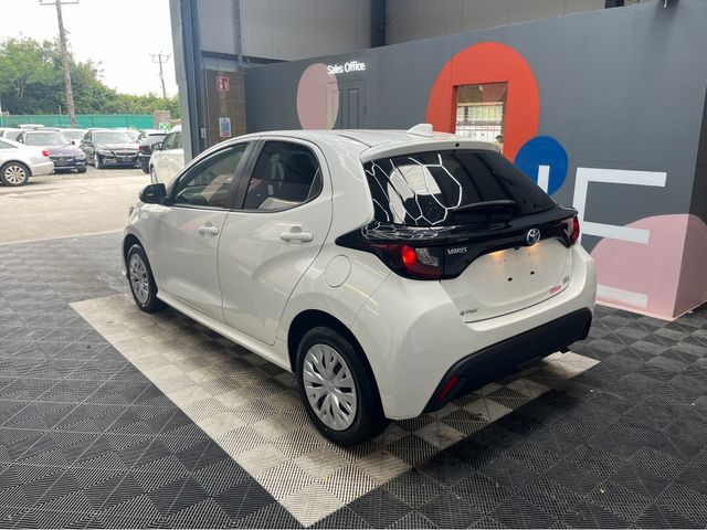 Image for 2021 Toyota Yaris 1.5 HYBRID/ 89K KMS / AUTOMATIC / REVERSE CAMERA & MORE
