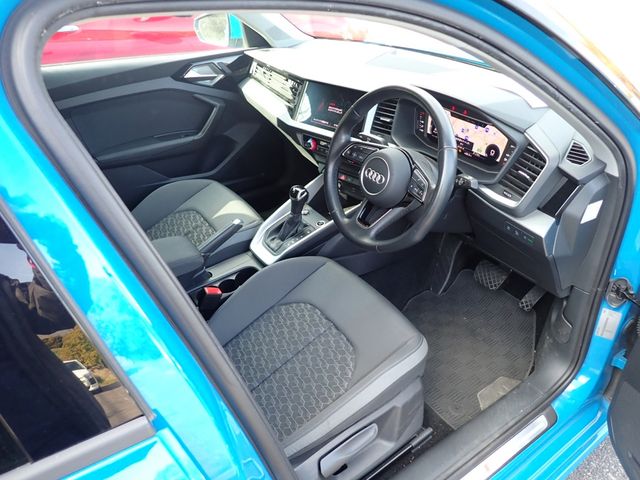 Image for 2021 Audi A1 SPORTBACK 25TFSi S LINE AUTOMATIC **TOP SPEC / LOW MILEAGE / S LINE ALLOYS / BLUETOOTH / HEATED FRONT SEATS / VIRTUAL COCKPIT / WIRELESS PHONE CHARGING**