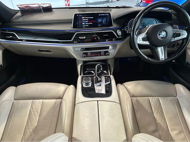Image for 2018 BMW 7 Series XDRIVE M SPORT X DRIVE *OYSTER LEATHER*