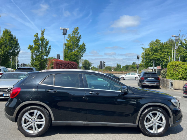 Image for 2016 Mercedes-Benz GLA Class 180 AUTO PREMIUM *LOW KMS & HUGE SPEC*