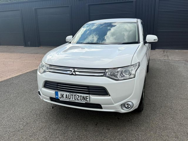 Image for 2013 Mitsubishi Outlander 2.0 PHEV G HYBRID 4WD